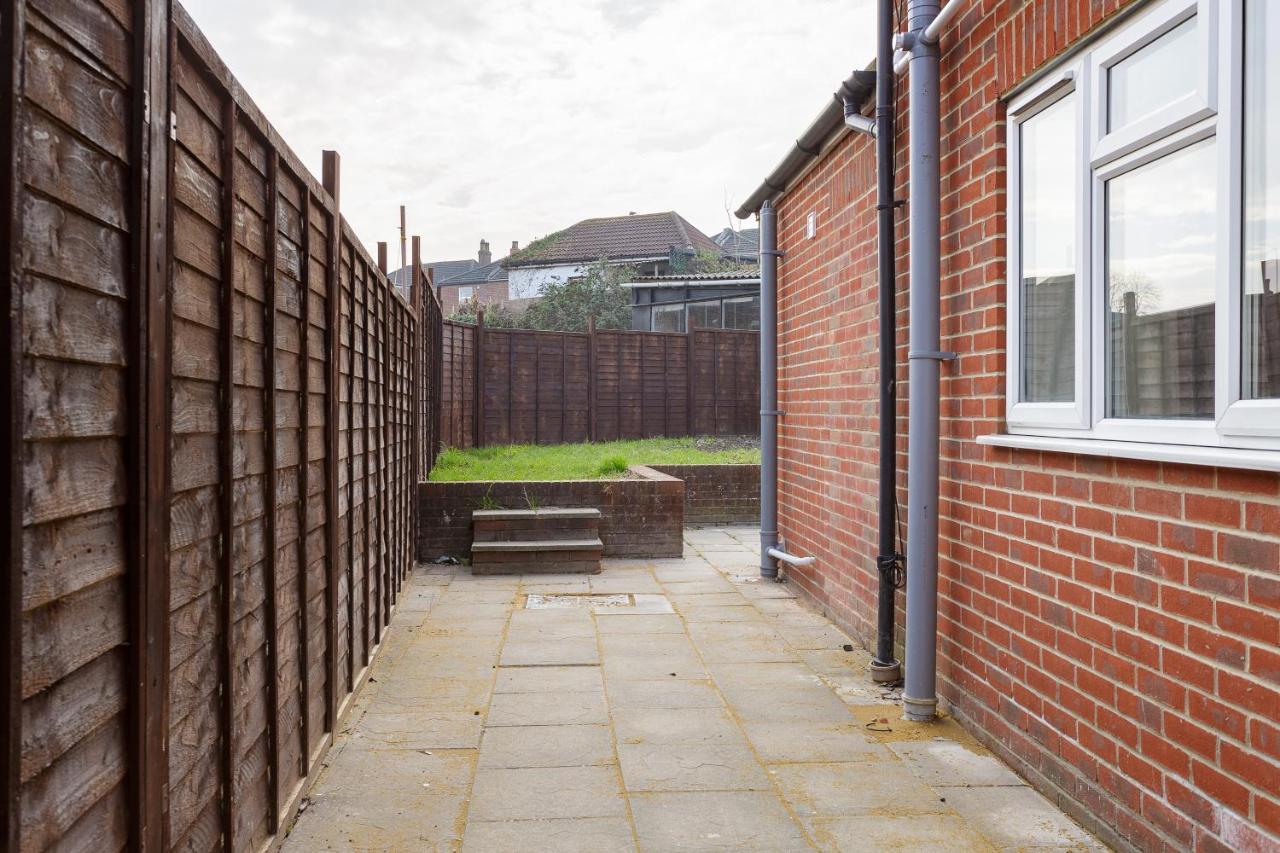 Blackberry - Stylish Self-Contained Flats In Soton City Centre Southampton Exteriér fotografie